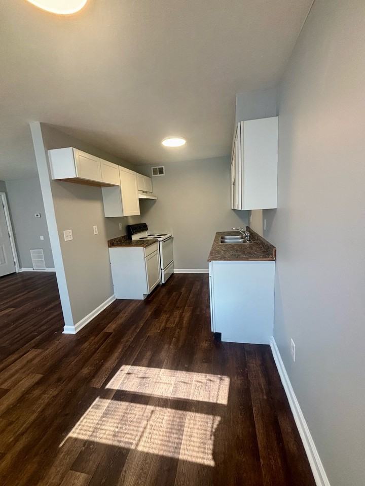 3409 Shanks Lane - Photo 4 of 8