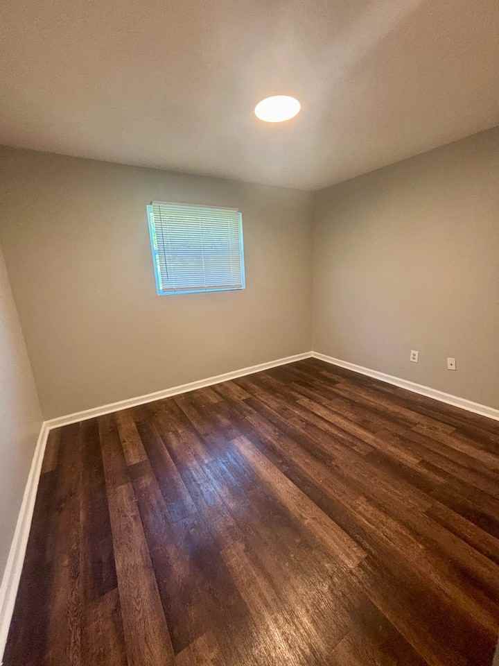 3409 Shanks Lane - Photo 7 of 8