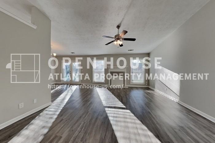 645 Paris Dr - Photo 4 of 20