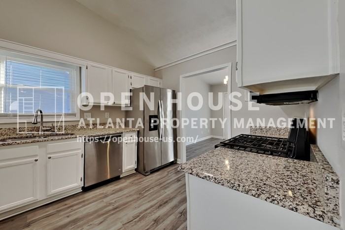 645 Paris Dr - Photo 6 of 20