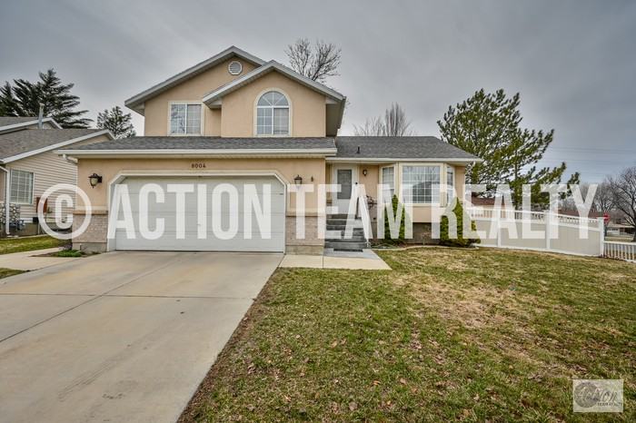 8004 S Old Barn Dr - Photo 2 of 30