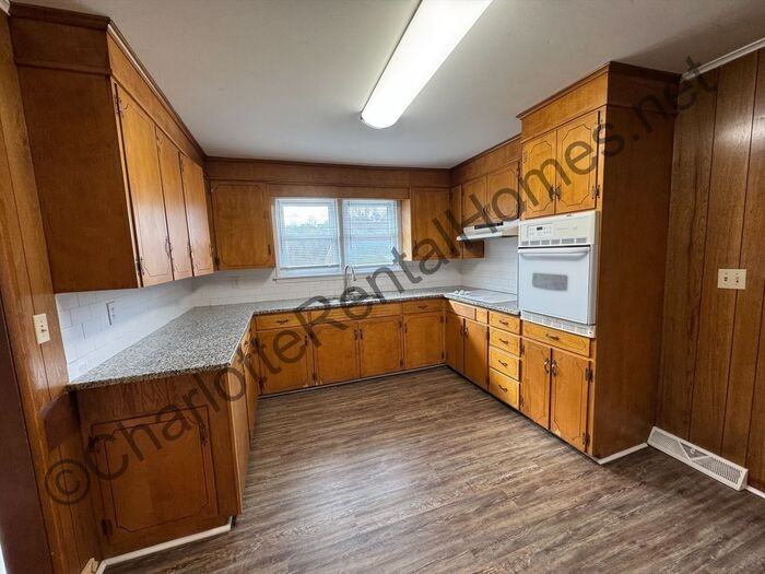 1686 North Carolina 90 - Photo 6 of 12