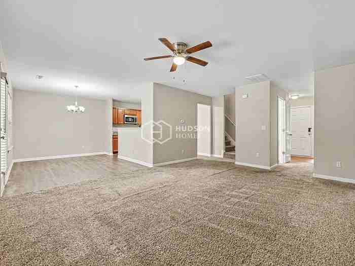 6832 Planting Ct - Photo 6 of 24