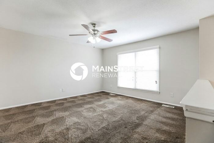 406 E 164th Ter - Photo 5 of 17