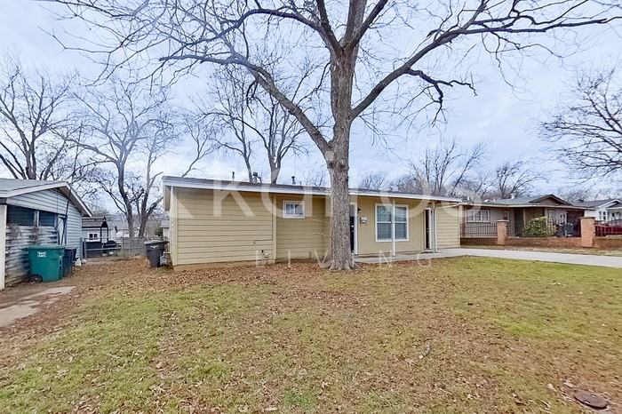 1604 Norman St - Photo 2 of 21