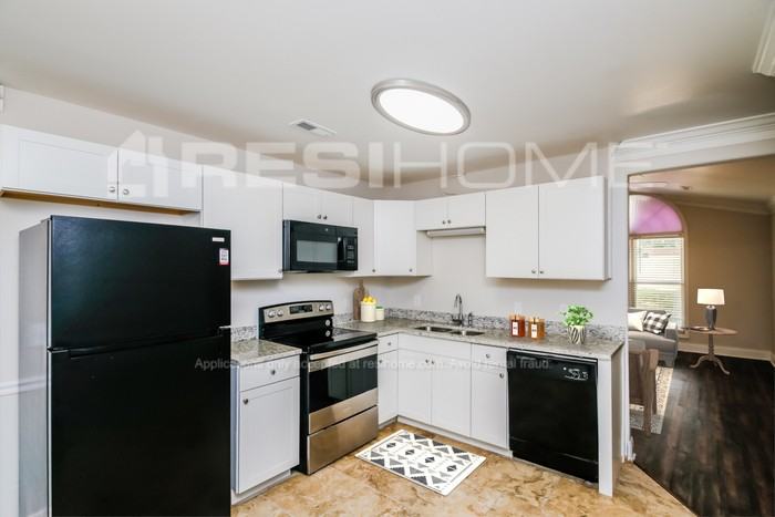 227 Falcon Ridge Dr - Photo 3 of 17