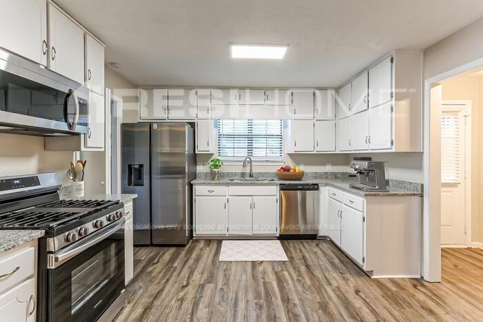 7435 Cardinal Way - Photo 4 of 19