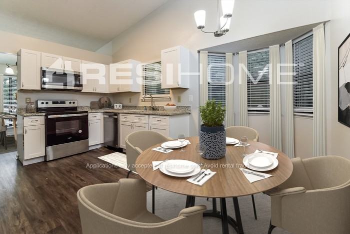 7472 Lerose Dr - Photo 3 of 18