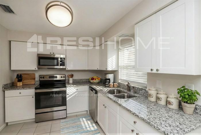 561 Espanol Ave - Photo 2 of 16