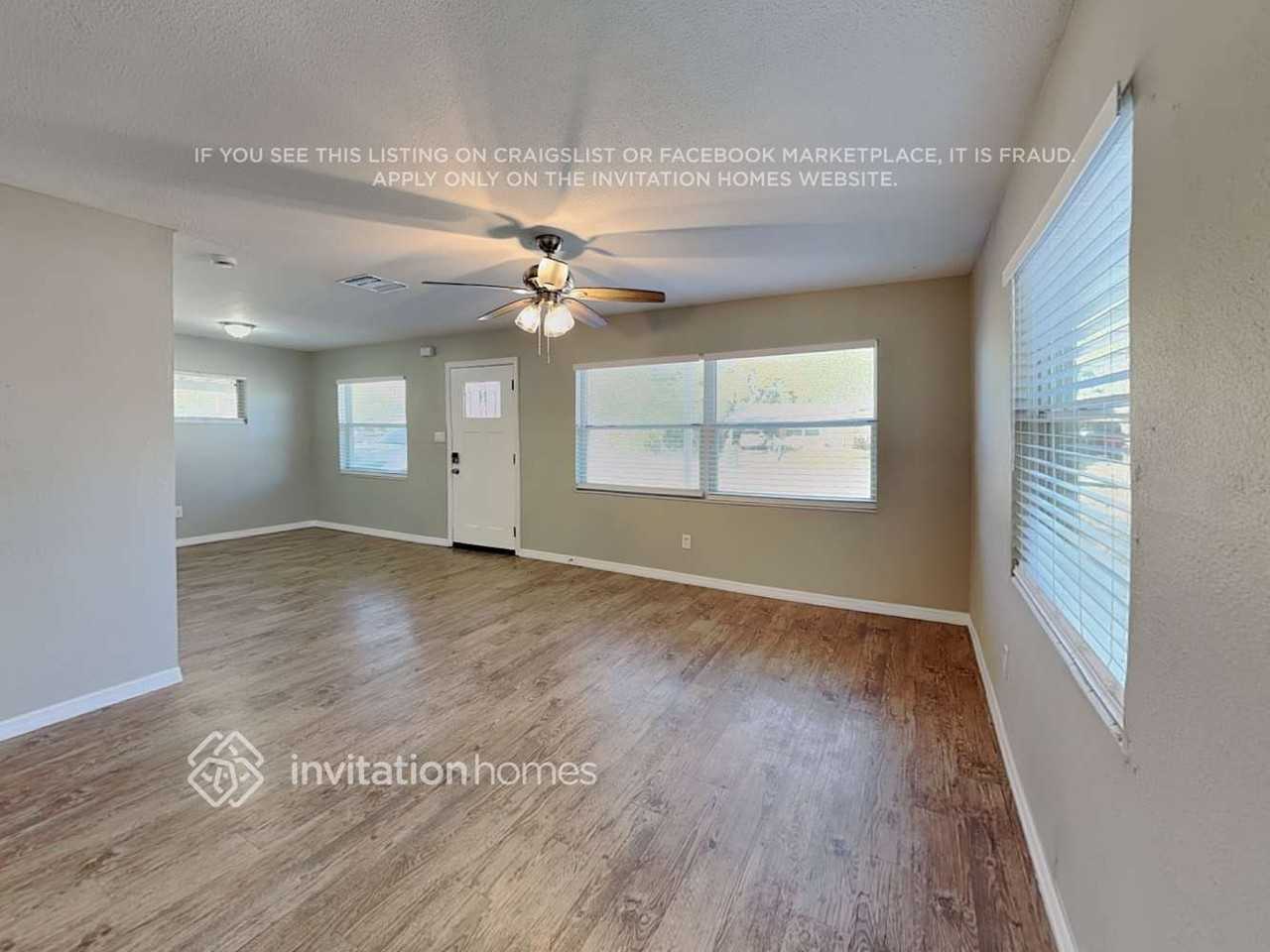 4114 Lake Lawne Ave - Photo 6 of 17