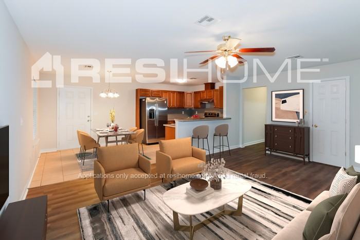 132 W Wayne St - Photo 3 of 15