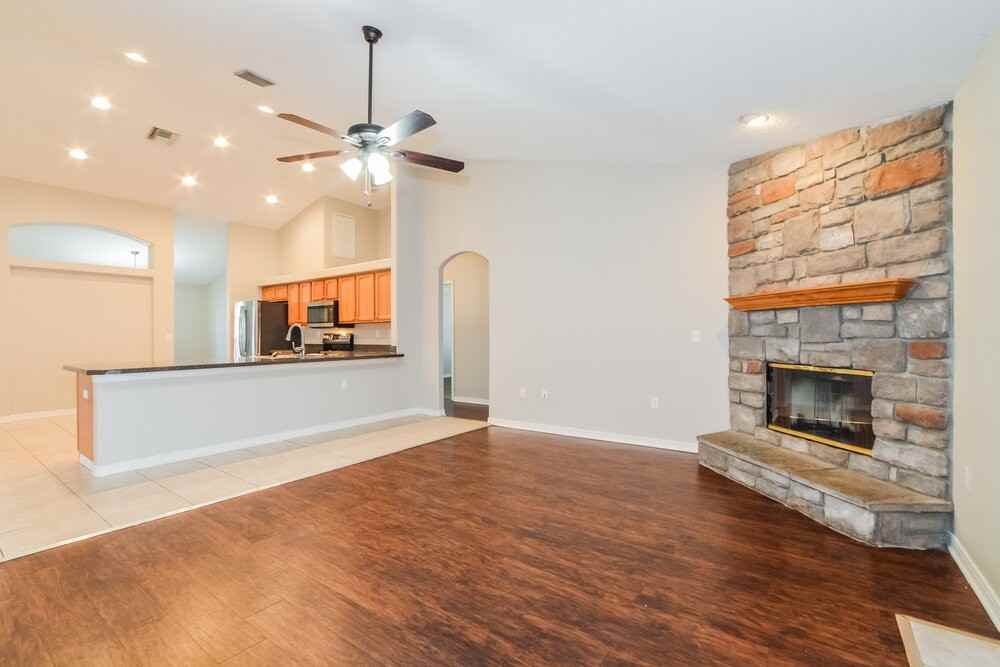 4209 Prairie Iris Ct - Photo 5 of 16