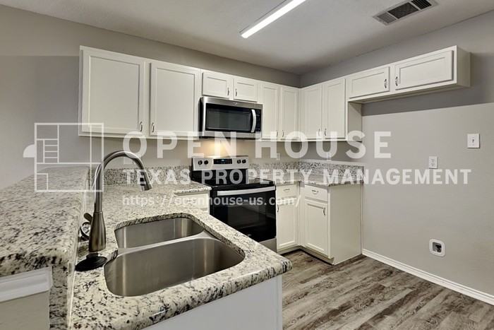 1405 Javelin Way - Photo 6 of 24