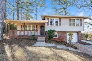 featured image of 809 Hagwood Rd