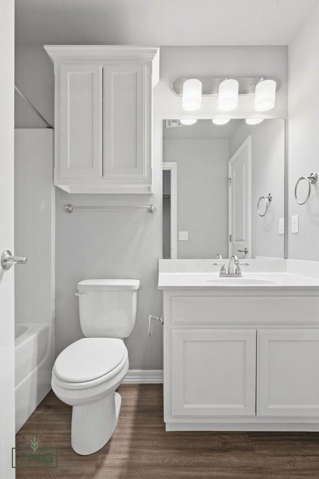 1507 E Jasper Pl - Photo 7 of 35