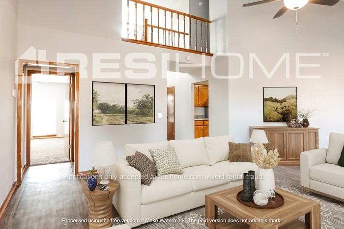 1809 Se 15th St - Photo 4 of 17