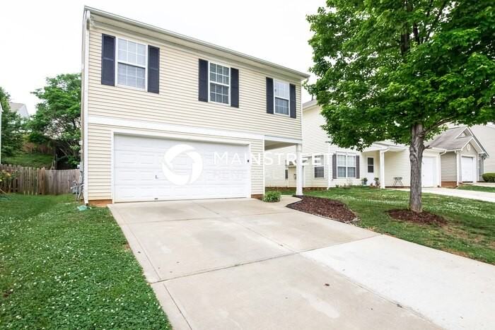 1126 Allegiance Dr - Photo 2 of 18