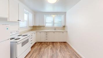 featured image of 323 N 19th St #2