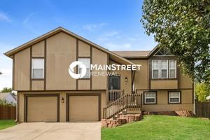 featured image of 17320 S Ingrid St