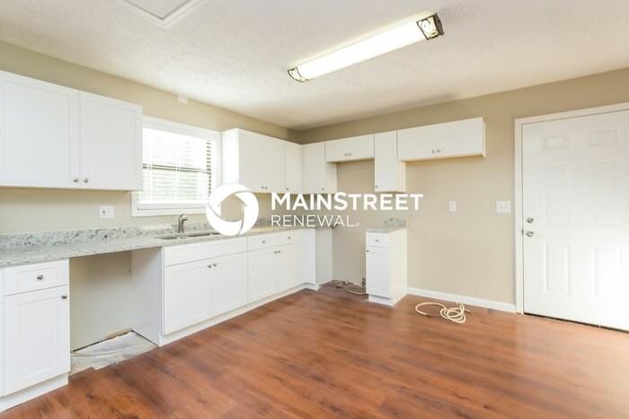 1141 Reading Dr Nw - Photo 6 of 15