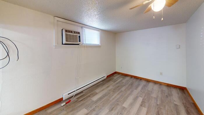 201 5th St Ne #4 - Photo 5 of 7