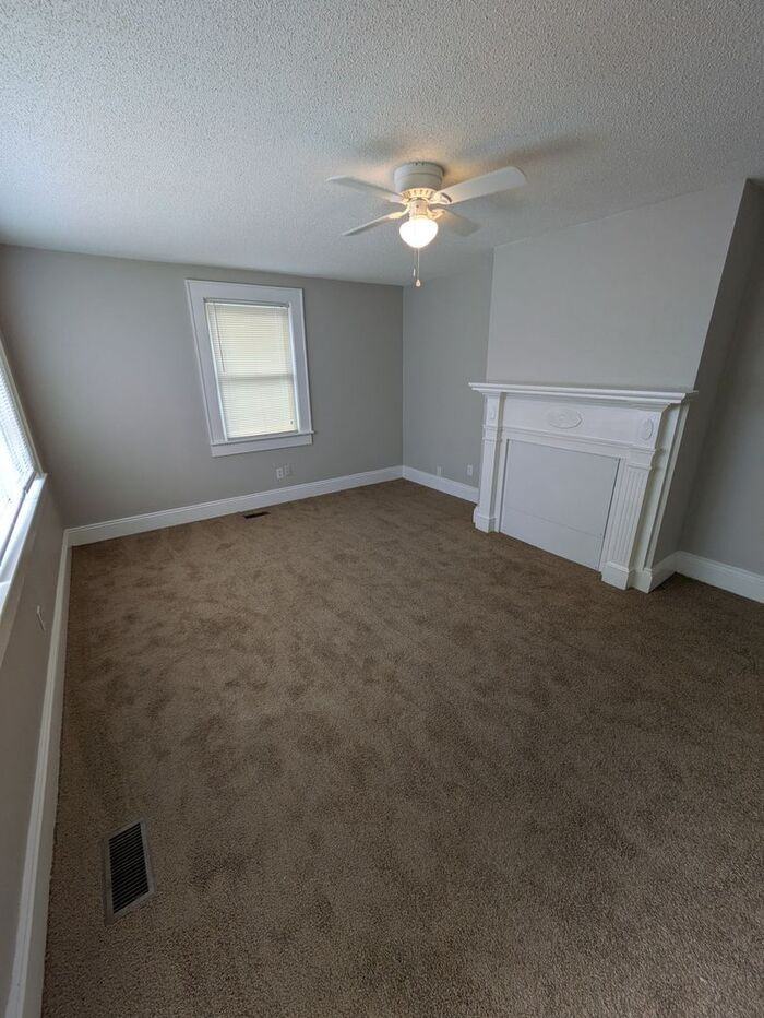 1729 18th Ave Ne - Photo 2 of 10