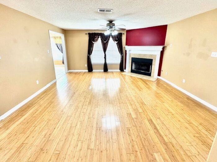 11925 Country Valley Dr - Photo 2 of 16