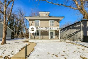 featured image of 3819 River Park Dr