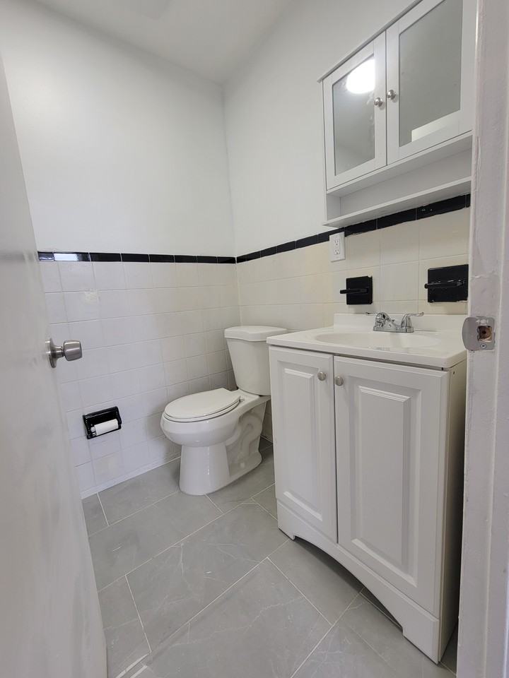 13 Bleecker St #2F - Photo 4 of 15