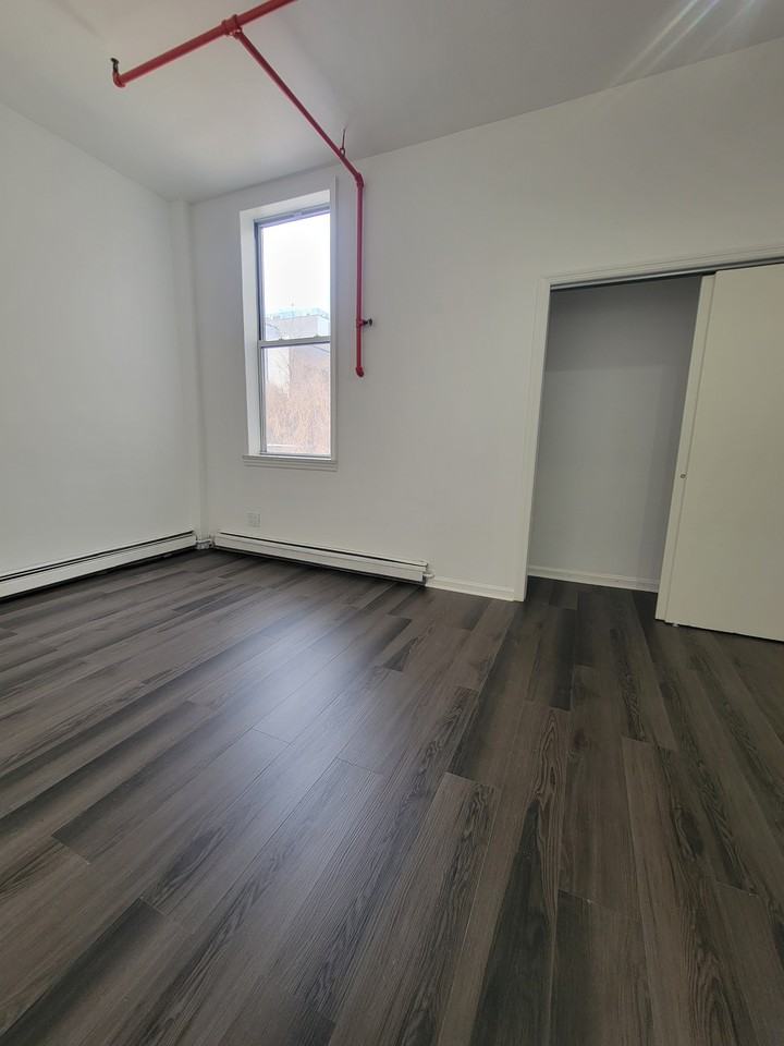 13 Bleecker St #2F - Photo 7 of 15