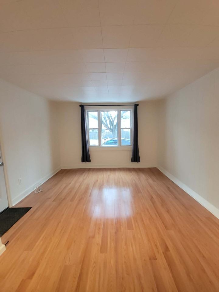 112 Congress St #1 - Photo 3 of 9