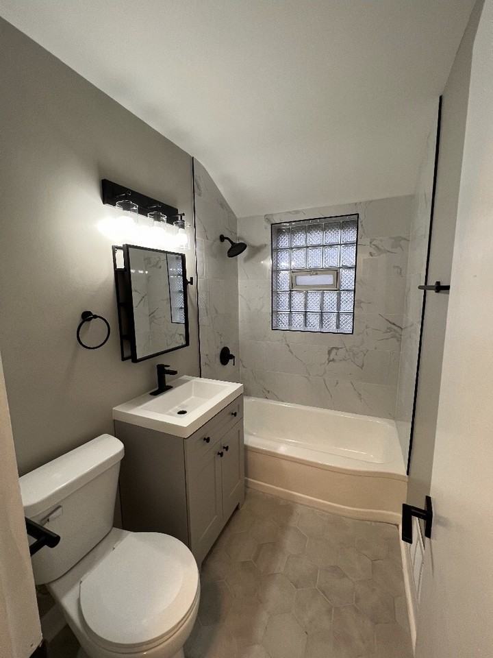 2443 169th St #2443 - Photo 6 of 16