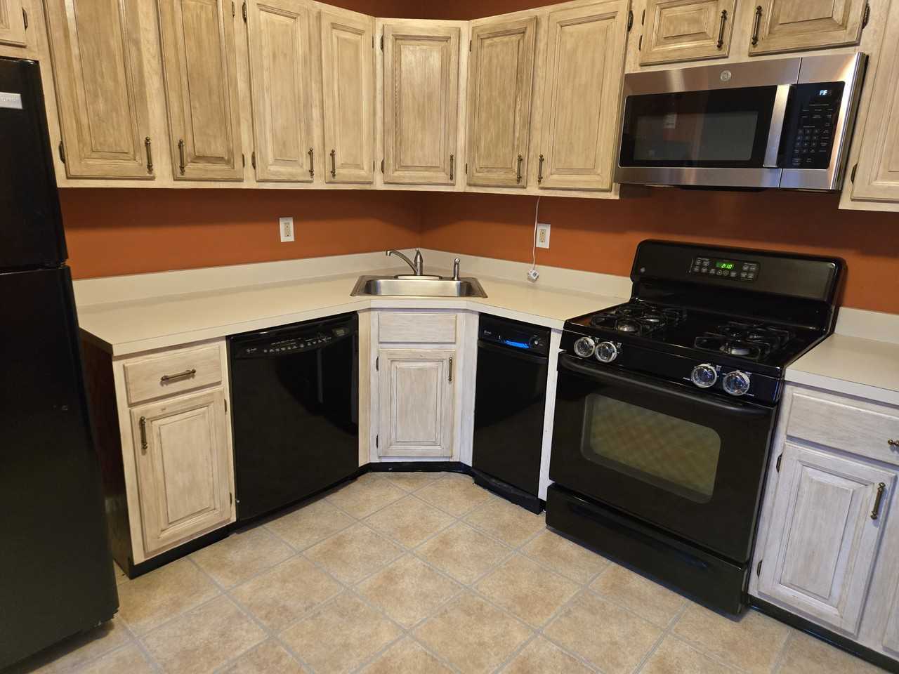 289 English Place - Photo 7 of 16