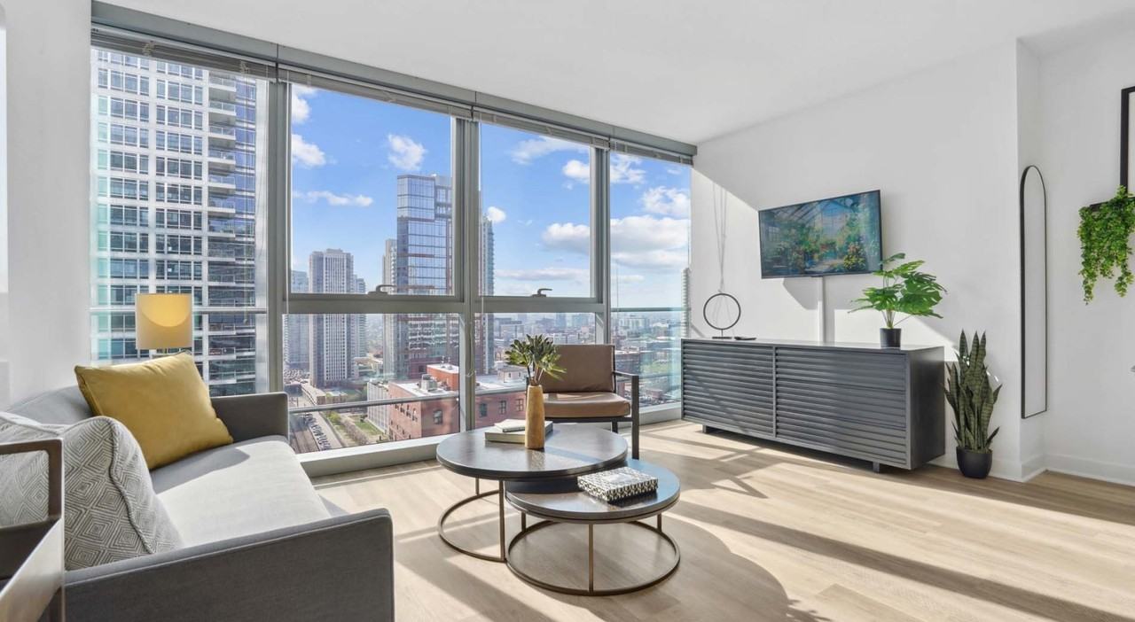 340 W Wolf Point Plz #2303 - Photo 3 of 13