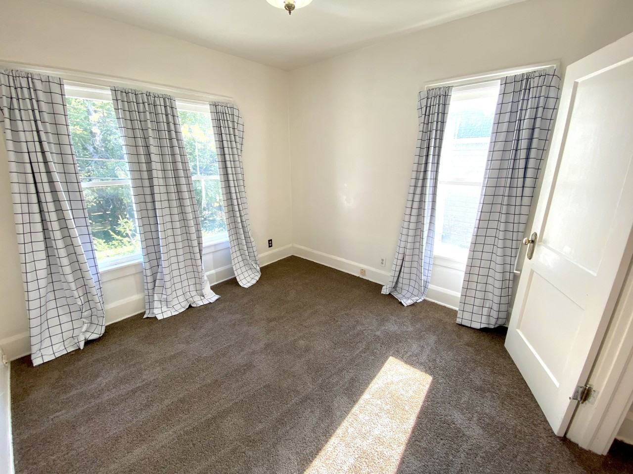 1401 15th St Nw #2 - Photo 2 of 11