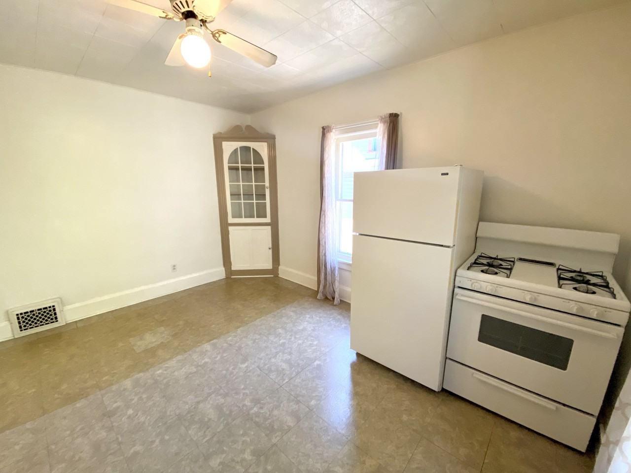 1401 15th St Nw #2 - Photo 6 of 11