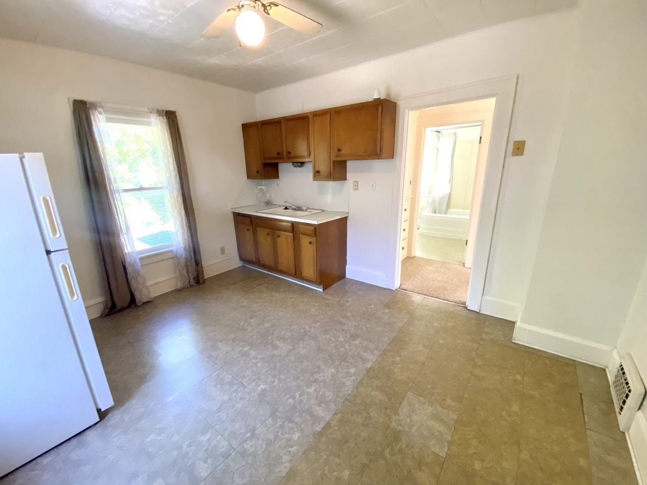 1401 15th St Nw #2 - Photo 7 of 11