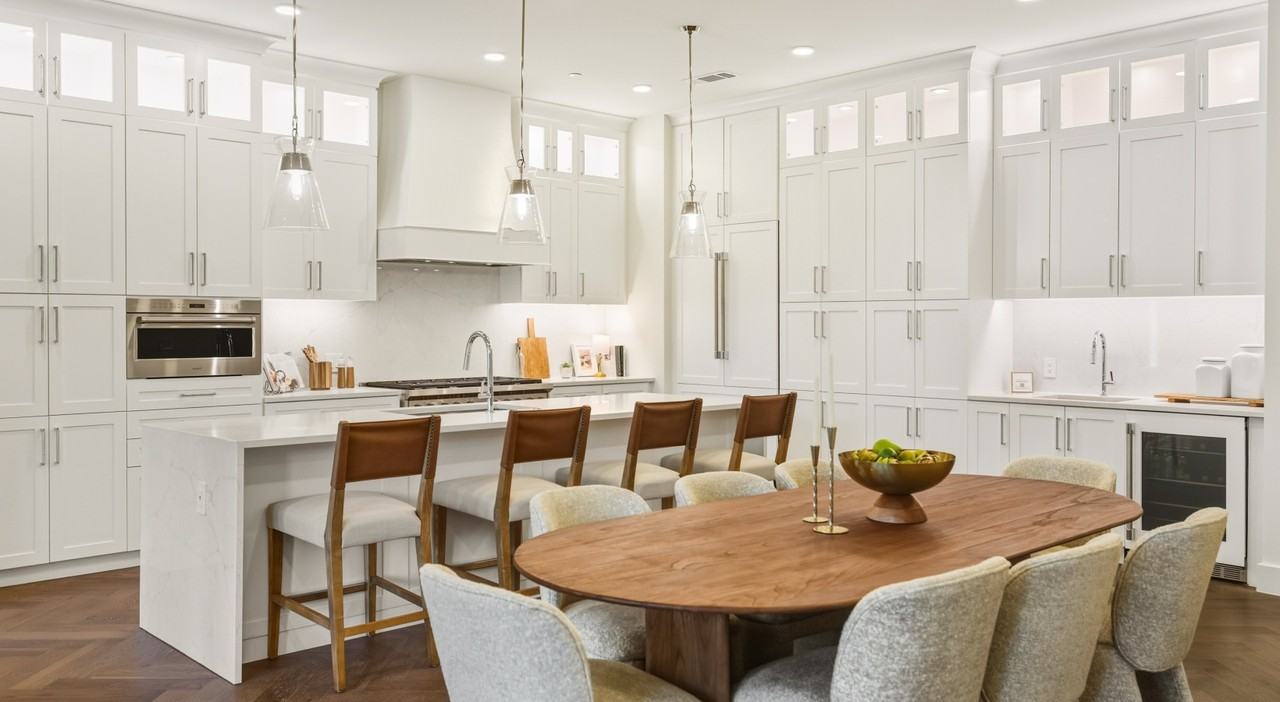 Meeting St #55 - Photo 3 of 13