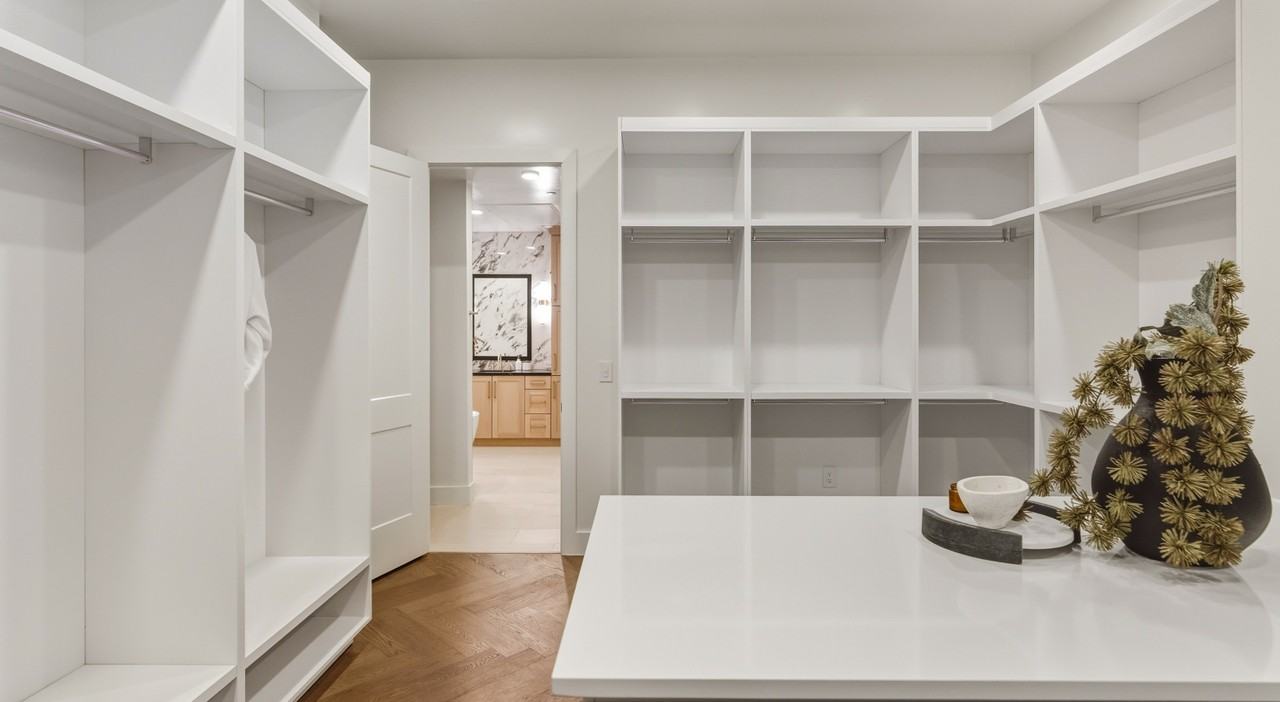 Meeting St #55 - Photo 4 of 13