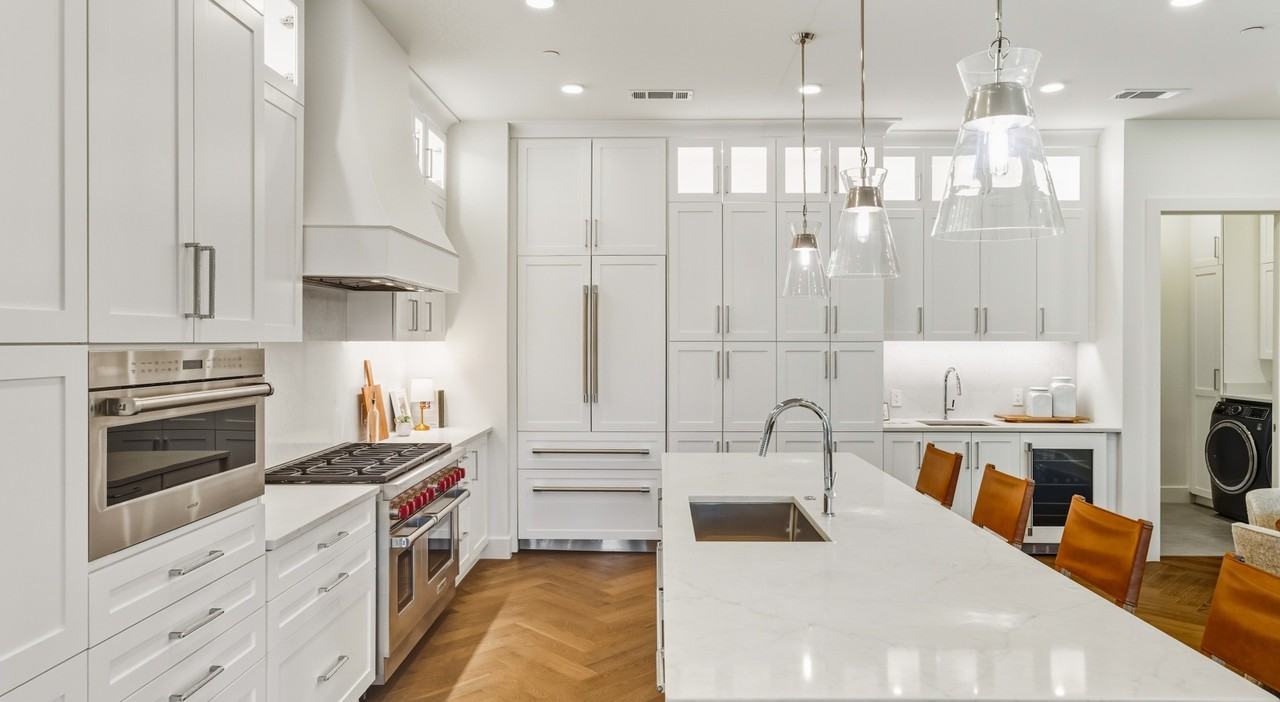 Meeting St #55 - Photo 5 of 13