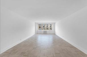 featured image of 926 Park Ave #16C