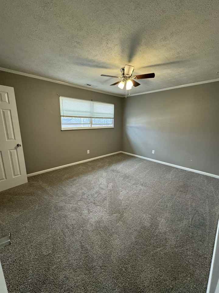 1572 Main St #1 - Photo 3 of 10