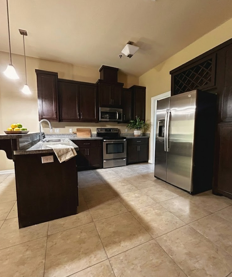 1502 W Fig Ave #4 - Photo 3 of 6