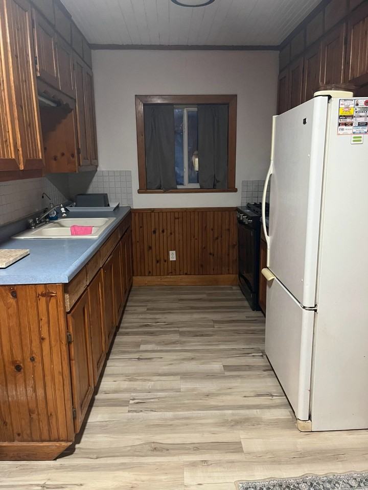 616 2nd Ave Ne #NA - Photo 3 of 16