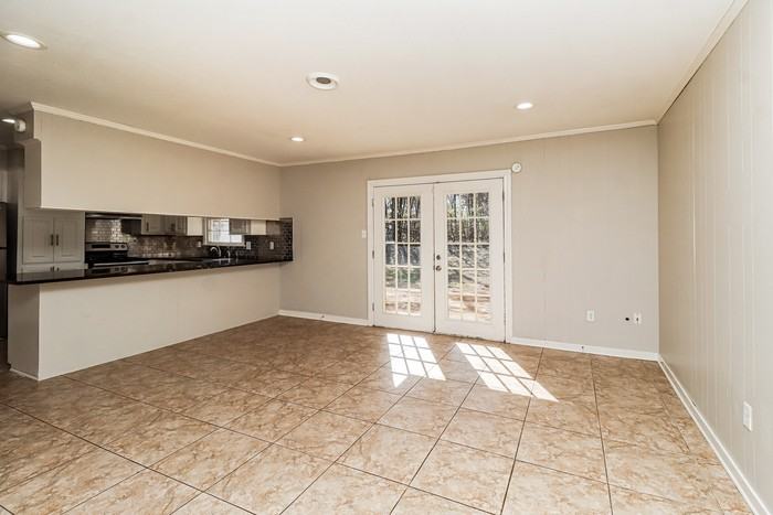 1343 Springdale Dr - Photo 7 of 16