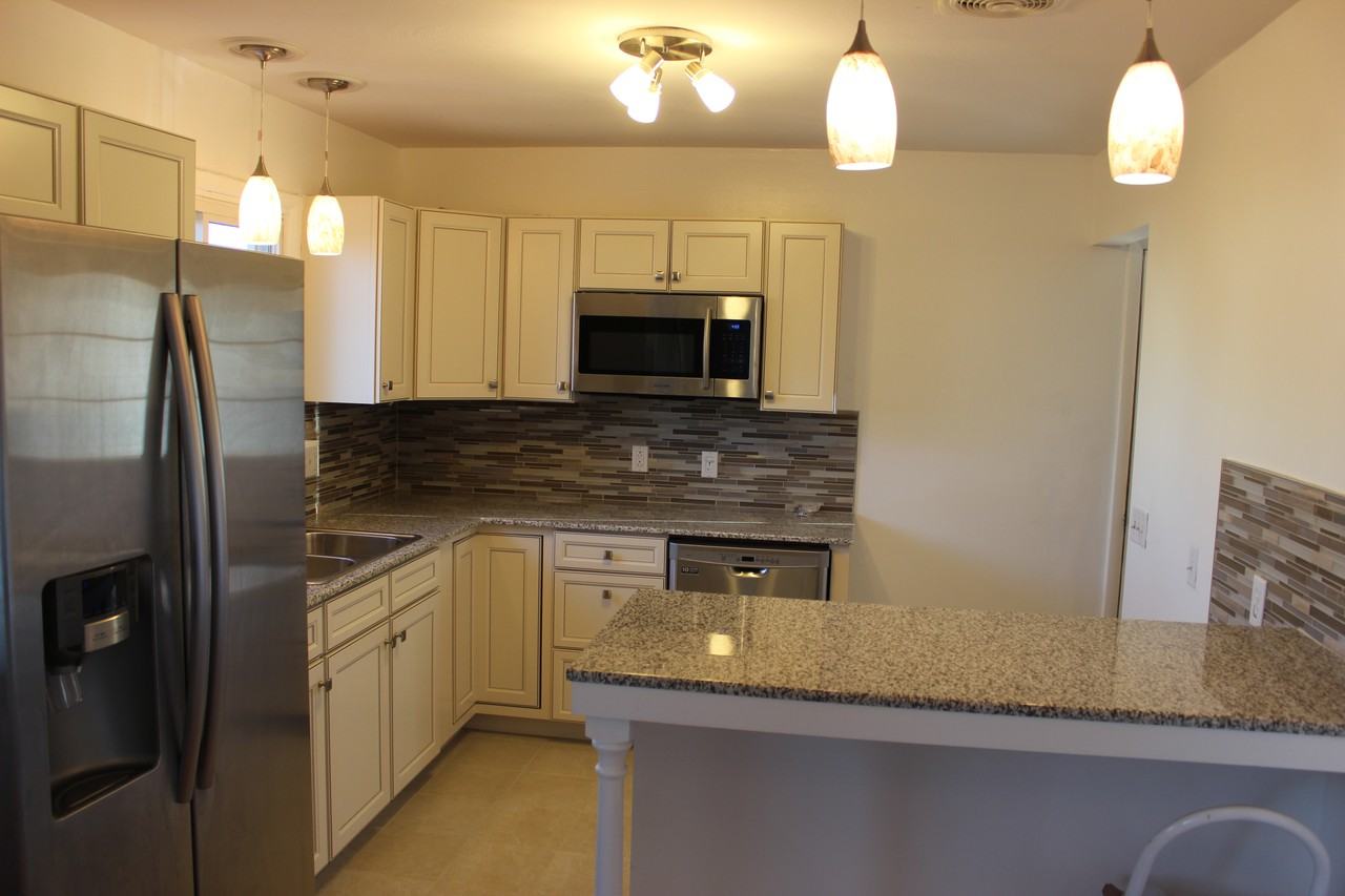 772 Southport St #NA - Photo 2 of 23