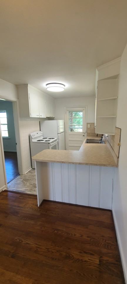 940 Randolph Ln #NA - Photo 5 of 16