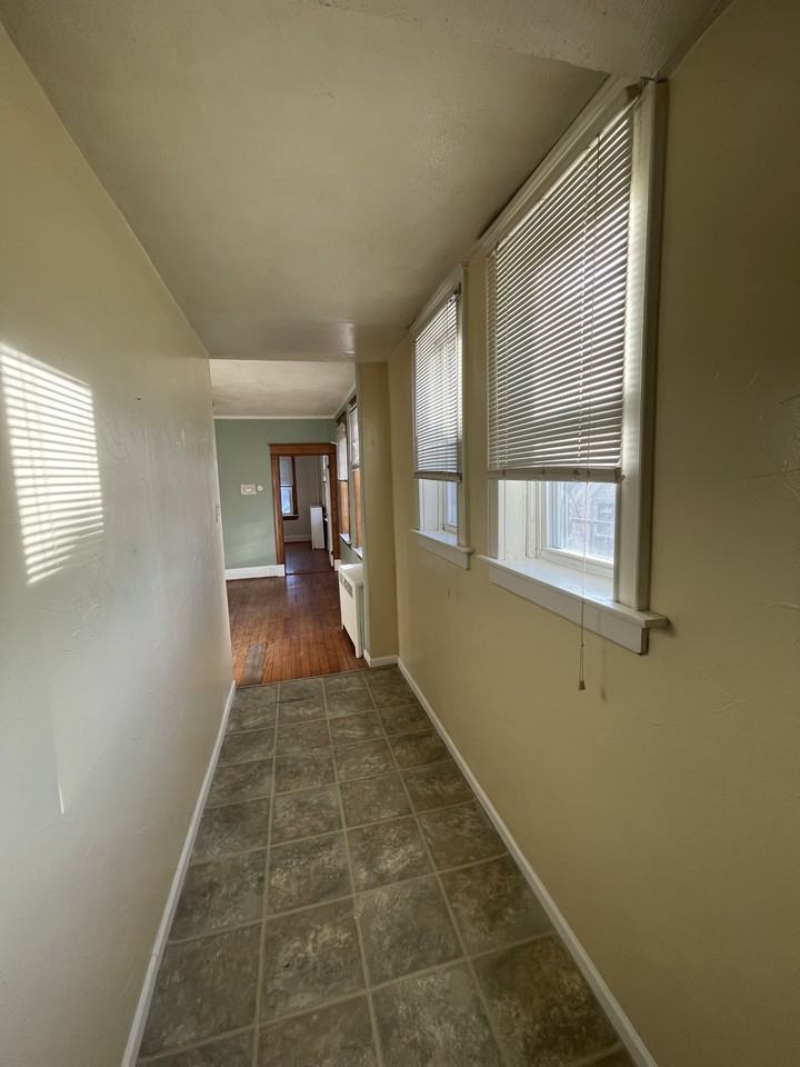 1808 Cleveland Ave #2 - Photo 4 of 9