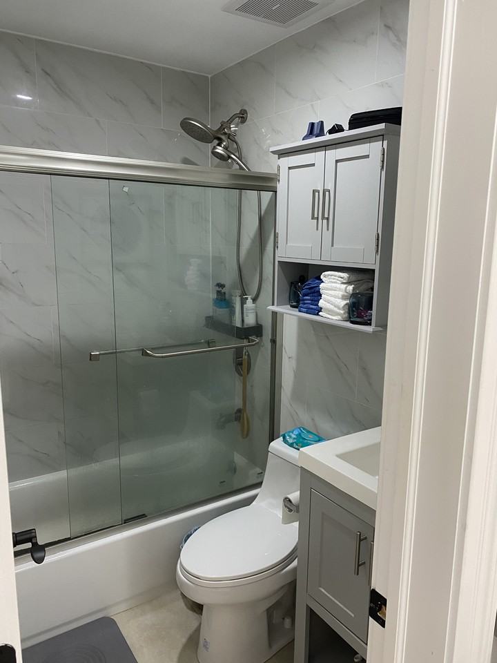 24455 61st Ave #1R - Photo 4 of 10