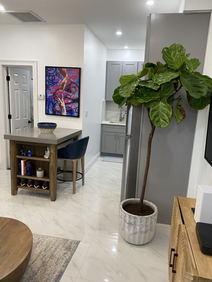 24455 61st Ave #1R - Photo 6 of 10